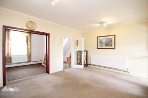 Lounge- click for photo gallery